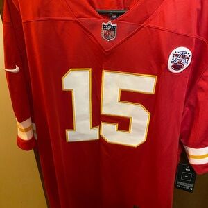 On Field Red NFL KCJersey Mahomes 15